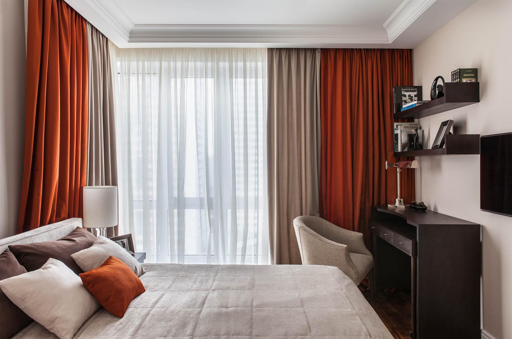 Оранжевые акценты в дизайне спальни 12 кв м