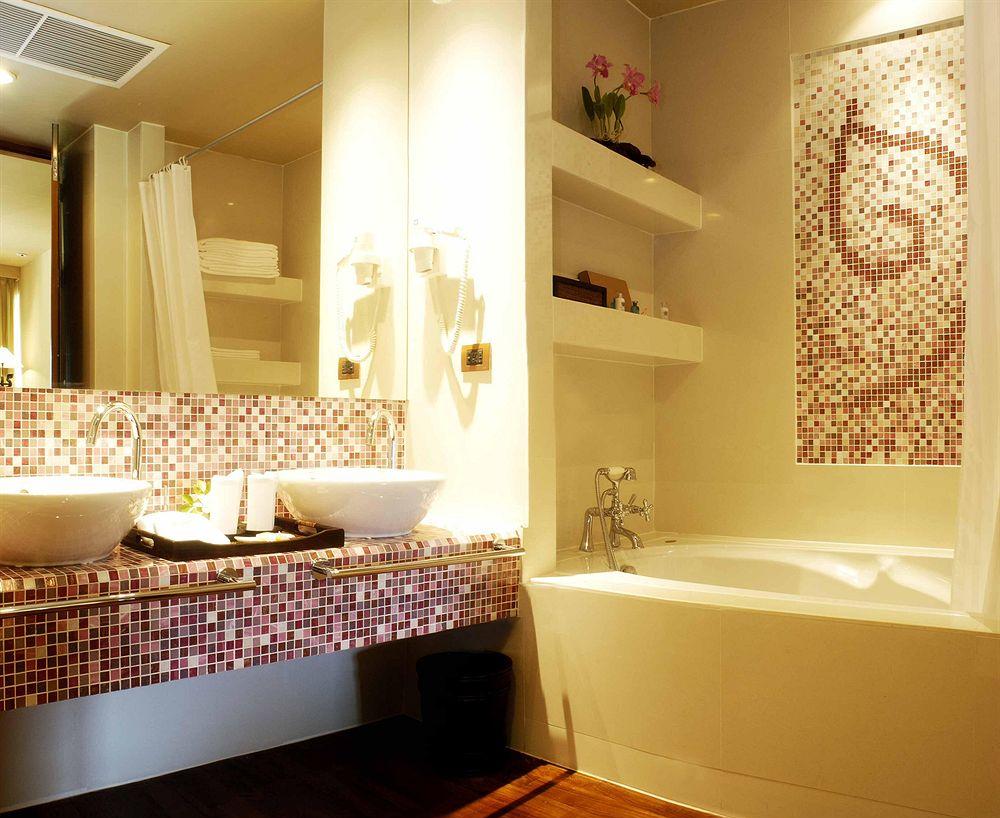 Мозаика в оформлении ванной комнаты