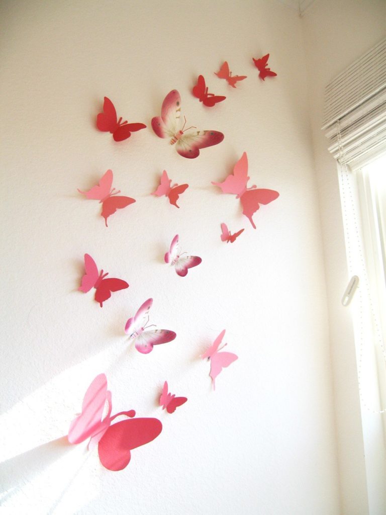 Бабочки в интерьере на стене своими