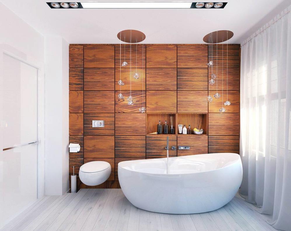 Деревянные панели в дизайне белой ванной