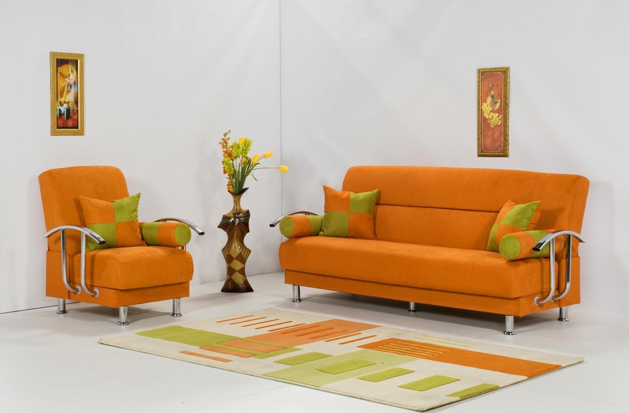 Оранжевая мебель в гостиной
