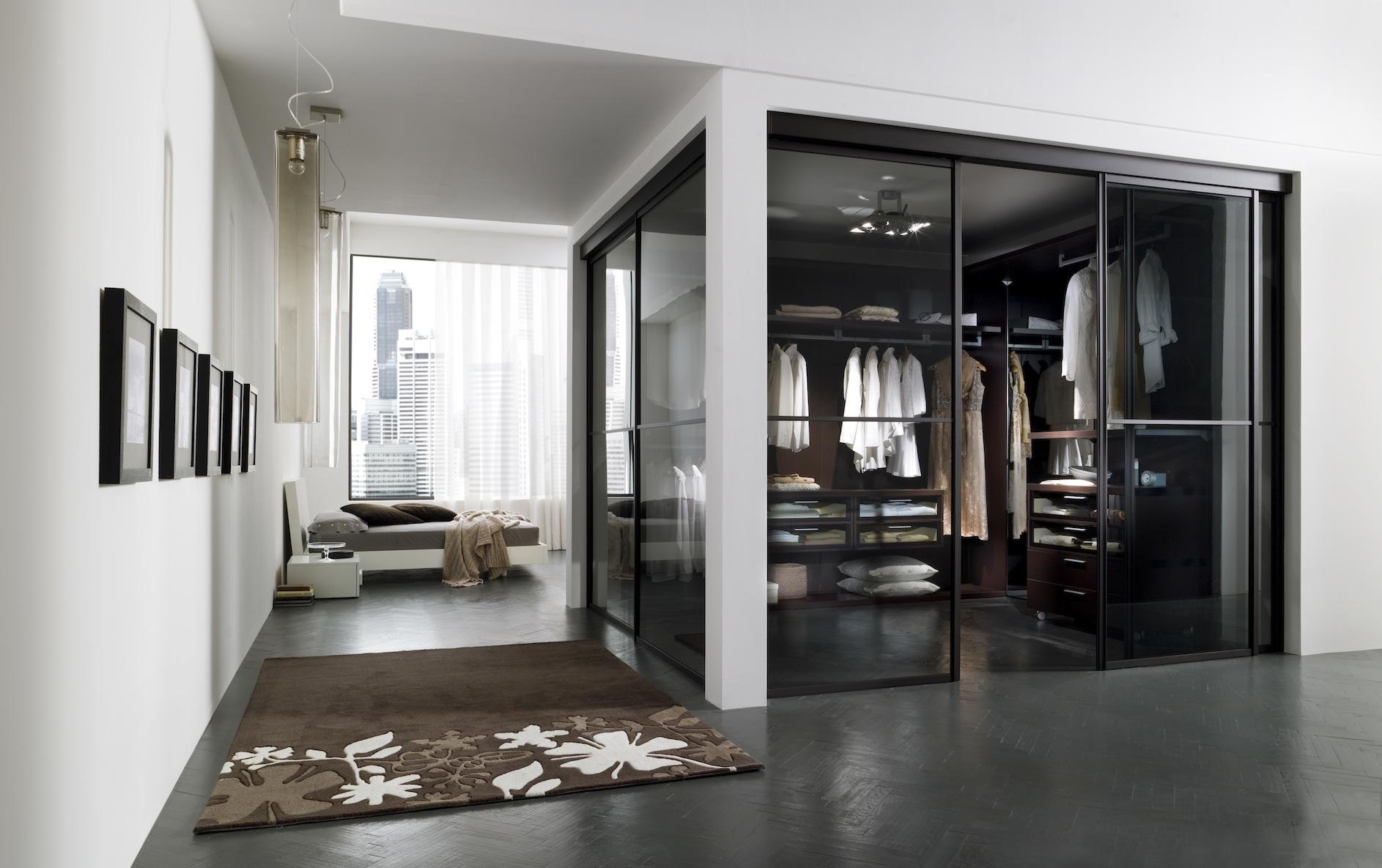 Дизайн спальни 20 кв м в современном стиле, гардеробная в комнате .
