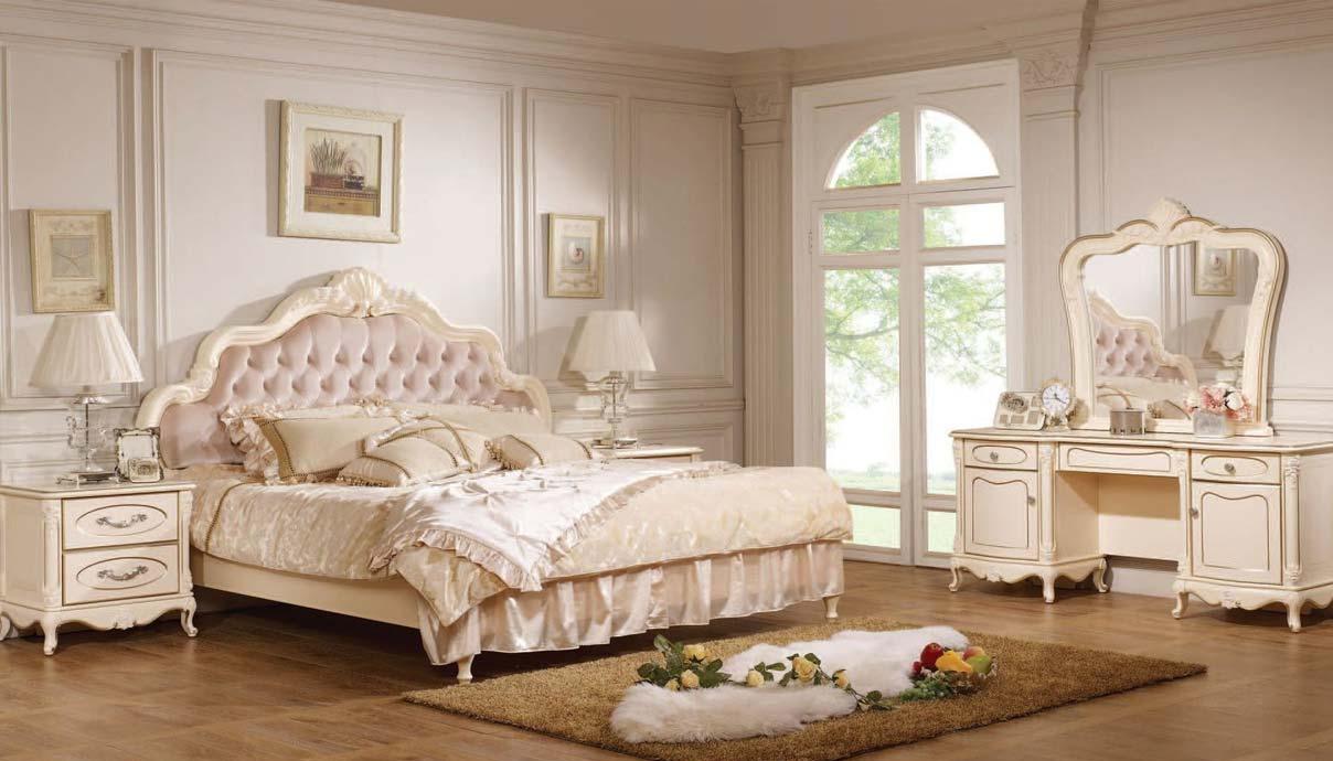 Роскошная классическая спальня