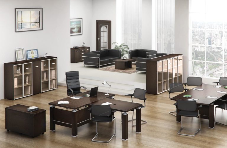 Расположение мебели в кабинете руководителя