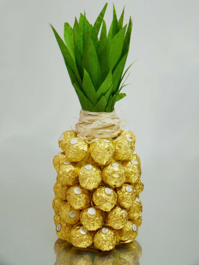 Конфетный ананас
