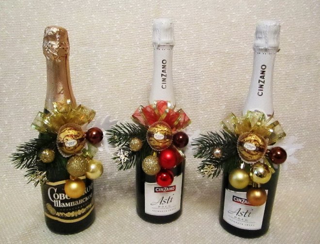 Способы оригинального новогоднего оформления шампанского