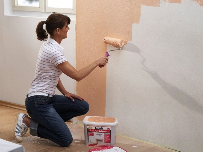 Чем отделать стены в коридоре вместо обоев: покраска стен акриловой краской