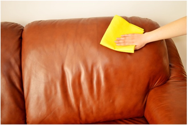 Как почистить диван в домашних условиях быстро и эффективно
