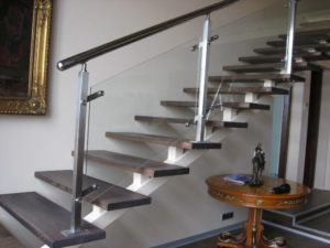 Перила для лестницы из металла в частном доме фото